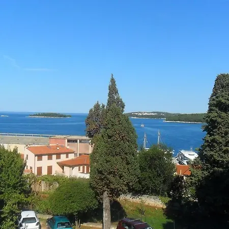 Apartment In Rovinj III *